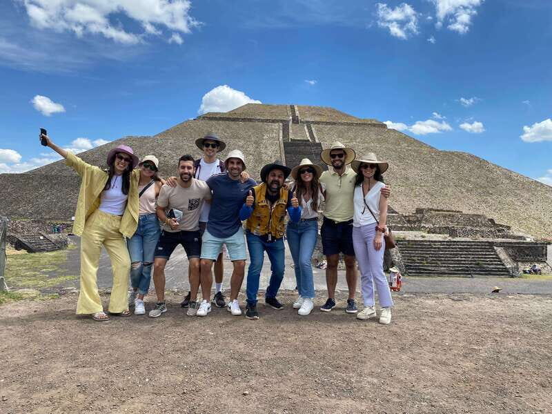 Teotihuacan is more than 2 big pyramids it's a whole culture - Teotihuacan in five hours: more than two pyramids