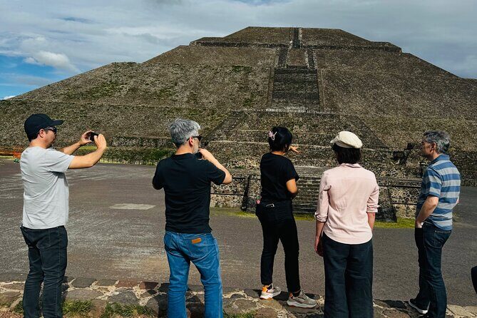 Teotihuacan Morning Tour Explore without Crowds - Pyramids of the Sun and Moon: Scale Plus Viewpoint Time