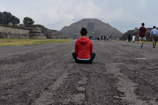 Teotihuacan Private Tour with Expert Guide & Cultural Insights - San Juan Teotihuacan: obsidian, maguey, and pulque in 30 minutes