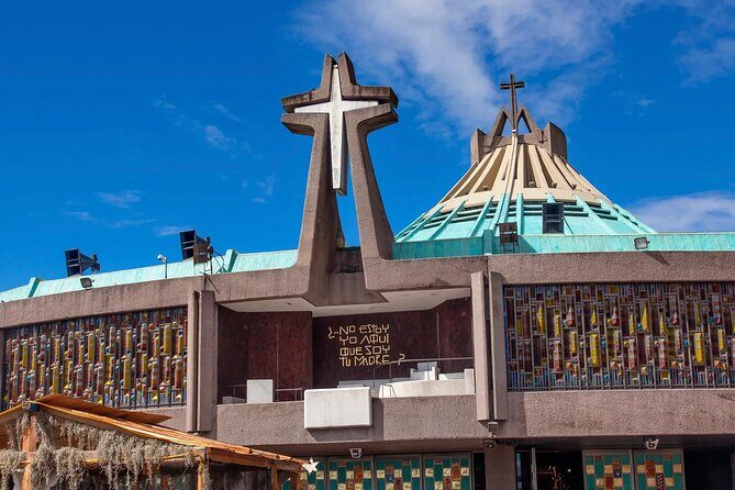 Teotihuacan Pyramids and Mexico City Tour - Angel of Independence and the Reforma View Moment