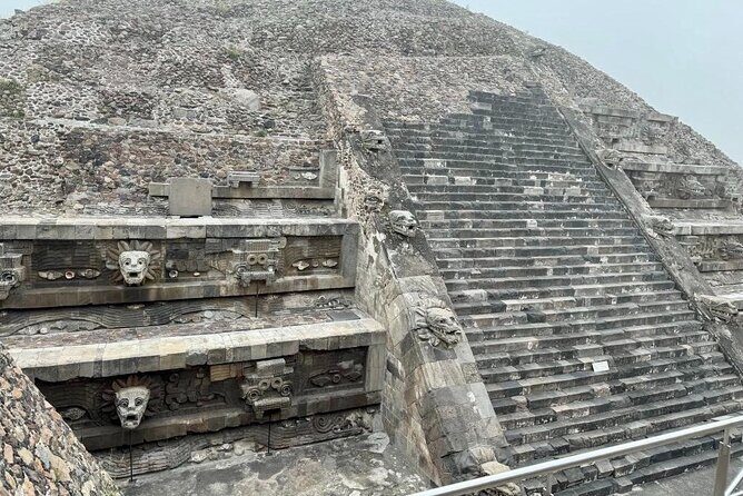 Teotihuacan: Pyramids, Caves & Culinary Experience - Temazcal Tlalocan caves: helmets, dust, and sacred space underground