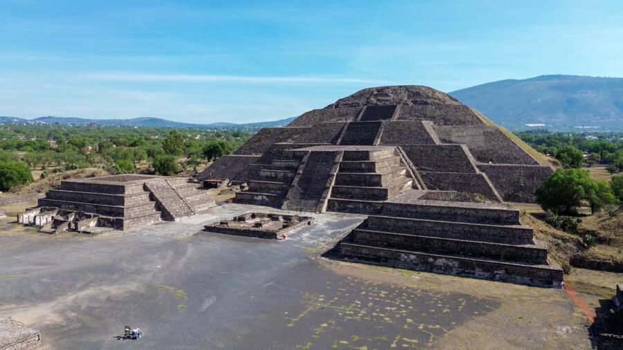 Teotihuacan Pyramids: Guided Tour with Entry Ticket Included - Teotihuacan in a tight window: why this 3-hour format works