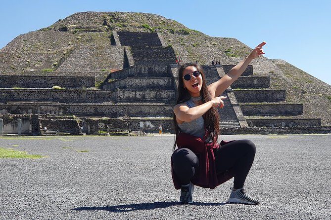 Teotihuacan pyramids morning or afternoon without tourist traps - How guides like Emanuel, Yair, and Rudolfo turn ruins into a story