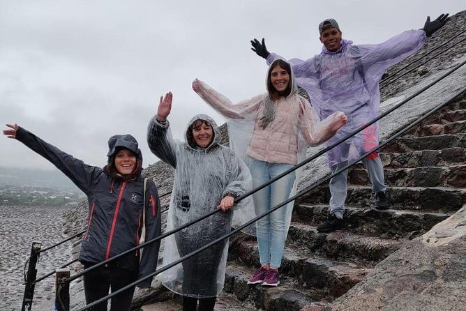 Teotihuacan Pyramids Tour, small group in Van, from Mexico City - FAQ