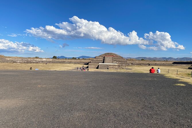 Teotihuacan Pyramids VIP Tour without Commercial Stops - Early Pickup From Five Meeting Points (How to Make It Smooth)