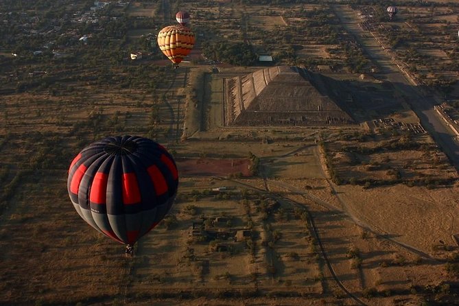 Teotihuacan Shared Hot Air Balloon Air Balloon Tour with Guide - Quick hits