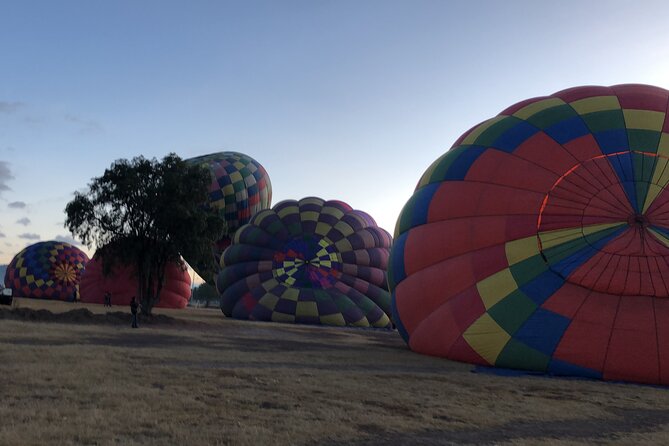Teotihuacan Shared Hot Air Balloon Air Balloon Tour with Guide - Touring Teotihuacán with stops that build the story