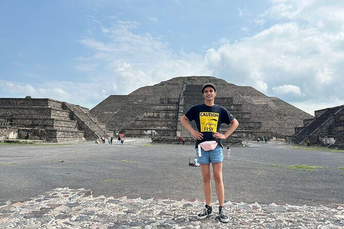 Teotihuacan Tour with Pickup Included - Basilica de Santa María de Guadalupe: quick self-guided time (35 minutes)