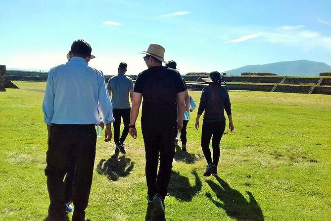 Teotihuacan Tour with Transportation & Food (PRIVATE OPTION) - Should you book this private option?