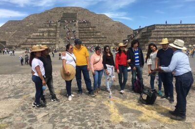 Teotihuacan Tours - The main event: Pyramid of the Sun and the archaeologists’ tunnel