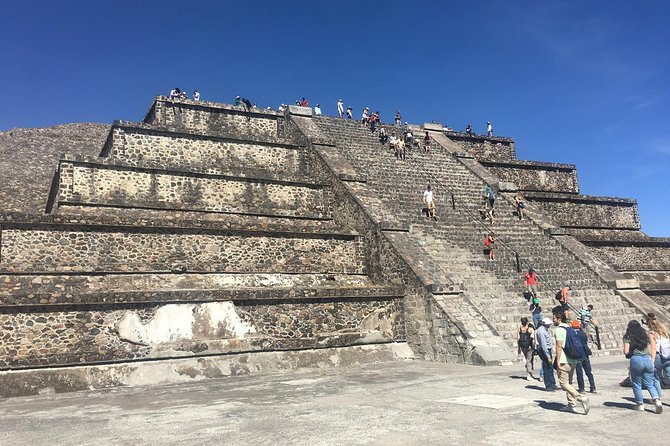 Teotihuacan Tours - Guides who explain, not just point
