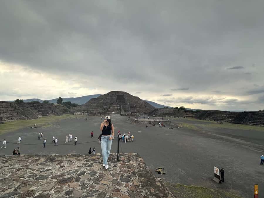 Teotihuacan VIP: Tour of the pyramids and Basilica of Guadalupe, tourist areas - Key highlights worth your attention