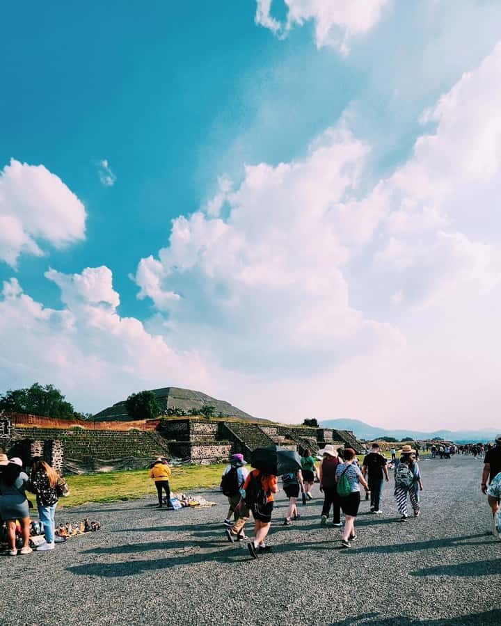 Teotihuacan VIP: Tour of the pyramids and Basilica of Guadalupe, tourist areas - Getting picked up: Mexico City points that actually make sense