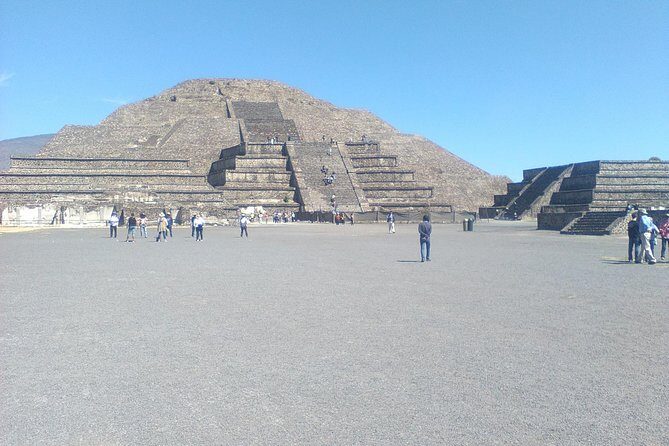 Teotihuacan with a private guide - Private pickup at 7:00am: the real value is fewer headaches