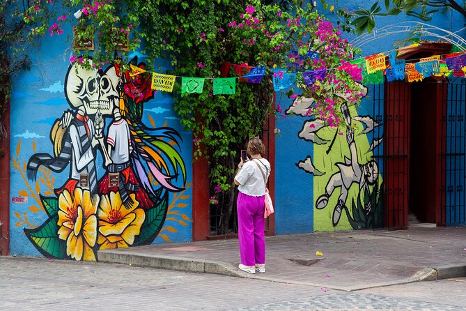 The Art of Death in Oaxaca - Practical tips for enjoying the murals and the streets