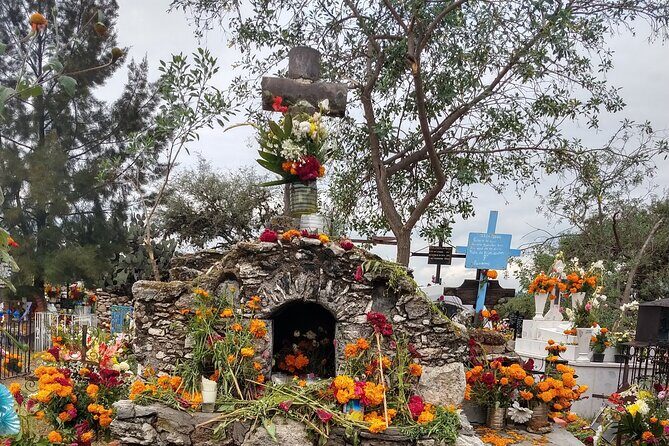 The authentic tour of the day of the dead in San Miguel d Allende - Getting There: Meeting at Mesones 53 and Ending at Jardín Allende