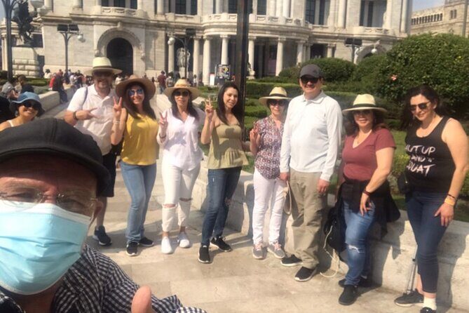 The best and most complete PRIVATE CITY TOUR through the Historic Center - Walking through Tacuba and Brazil: UNESCO style clues on the move