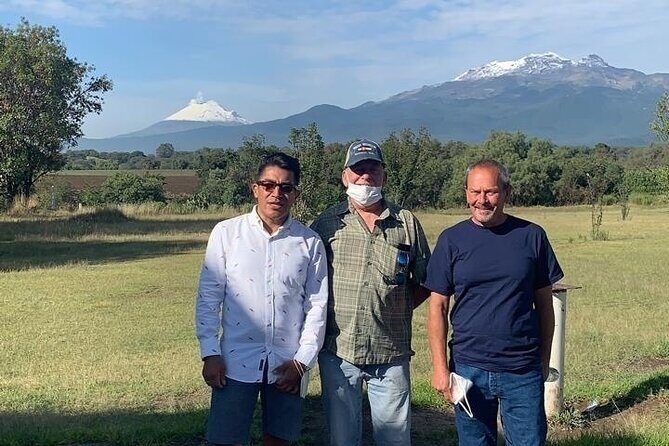 The Best Private Tour: Cholula and Puebla - Stop 3: Puebla’s Palafoxiana Library and Cuexcomate