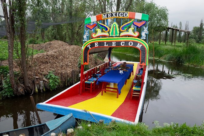 The City Green Exploring the Urban Eco Reserve of Xochimilco - Logistics that make the day easy: private van, mobile tickets, and English