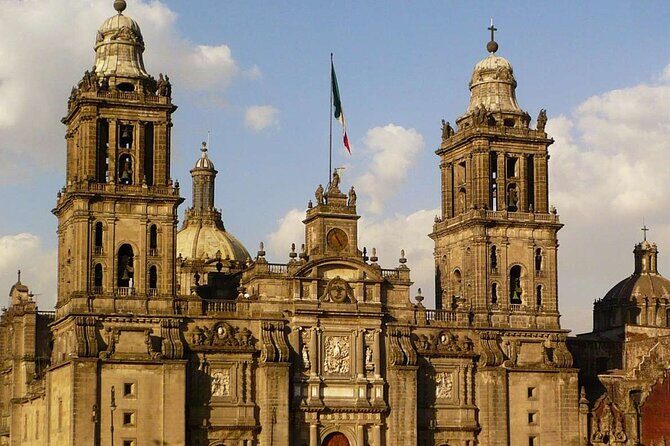 The hidden archaeology in the CDMX - Historic Center route: Mexico Tenochtitlán to Spanish rule