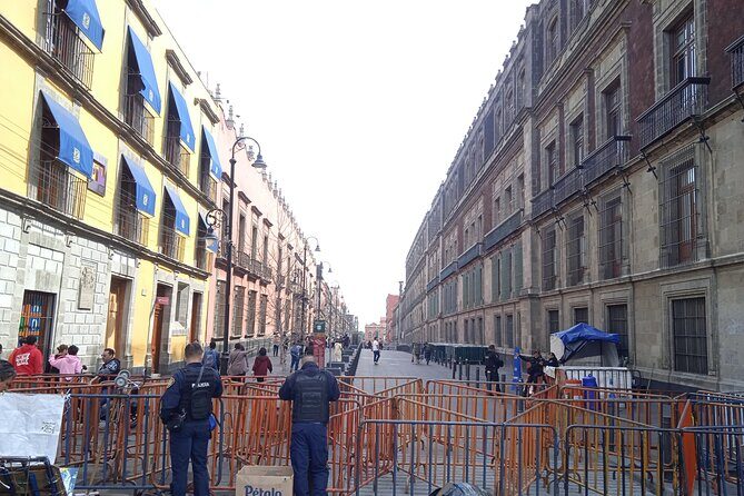 The hidden archaeology in the CDMX - Museo de la Ciudad de México plus the Zócalo: big symbols, explained