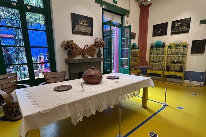 Ticket Museum Frida Kahlo and tasting in Coyoacan Market - Who This Tour Fits Best