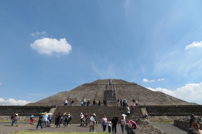 Tour Basilica de Guadalupe and Pyramids of Teotihuacan - Basilica de Santa Maria de Guadalupe: Virgin Morena, Real Crowds, Real Meaning