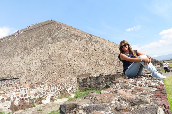 Tour Basilica de Guadalupe and Pyramids of Teotihuacan - Guide Style and Small-Group Energy: Why Questions Matter Here