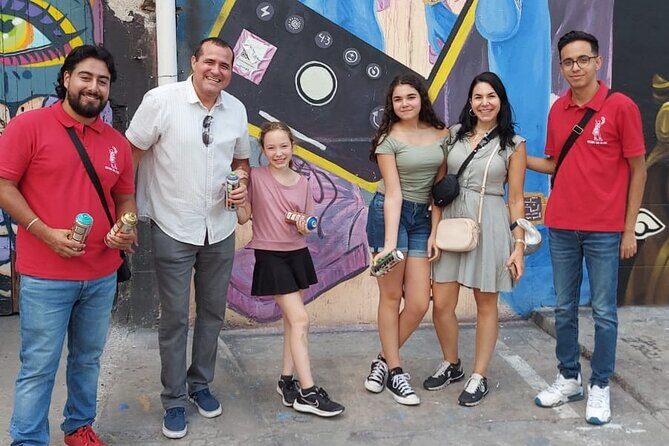 Tour Evolution of Muralism paints your Grafiti - Mexico City muralism and graffiti: the point of this mix