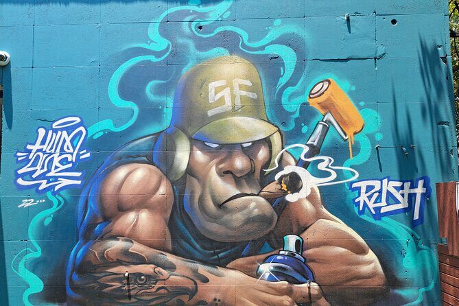 Tour Evolution of Muralism paints your Grafiti - Stop 1: Antiguo Colegio de San Ildefonso and the mural origin story