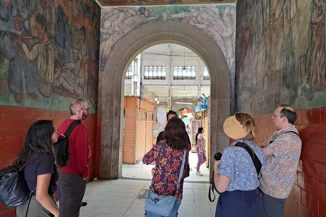 Tour history of Muralism in Mexico - Abelardo L. Rodríguez Murals: public art where daily life happens