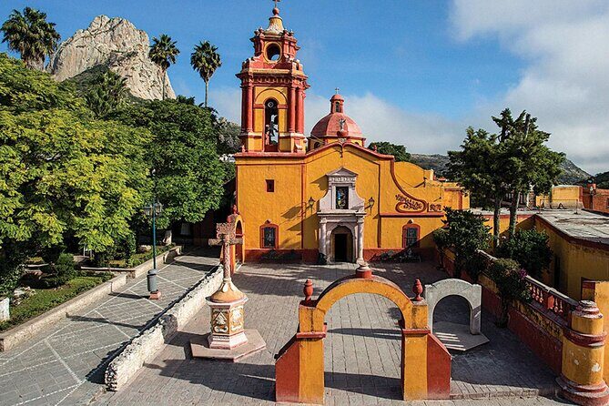 Tour of Magical Towns of Querétaro, starting from Querétaro - Tequisquiapan for Wine, Cheese, and Santa María de la Asunción