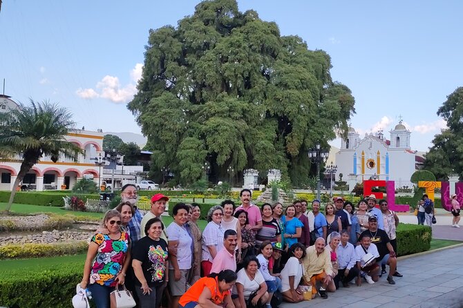 Tour of the Towns of Oaxaca with Artisan Experiences - Santo Tomás Jalieza waist loom textiles and the women’s cooperative market