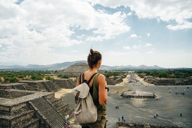 Tour to Teotihuacan includes Cuevas a mystical History - Teotihuacán From Cave to Pyramids: The Flow of the Day