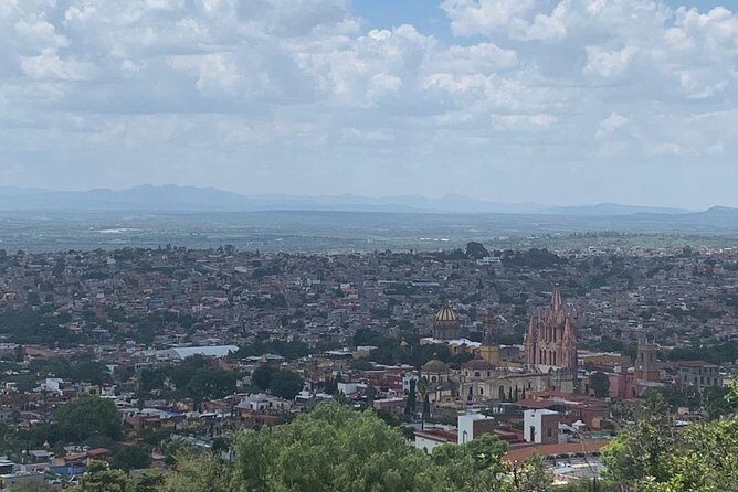 Transfers To San Miguel de Allende - The Two-Hour Transfer Into San Miguel de Allende: Comfort and Confidence