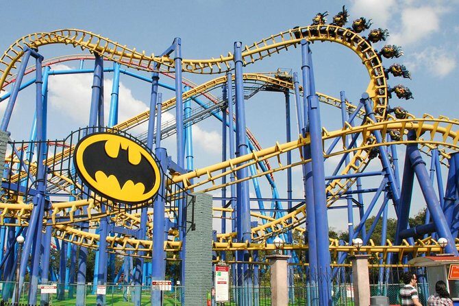 Transportation and access to Six Flags amusement park - Food planning since lunch isn’t included