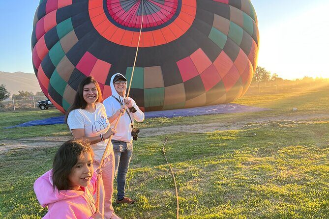 Transportation and Hot Air Balloon Flight Teotihuacán - After landing: toast, certificate, and breakfast recovery