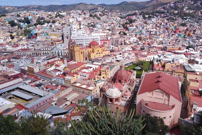 Transportation: San Miguel de Allende - Querétaro Airport - Service style: private group, animals welcome, and who can use it
