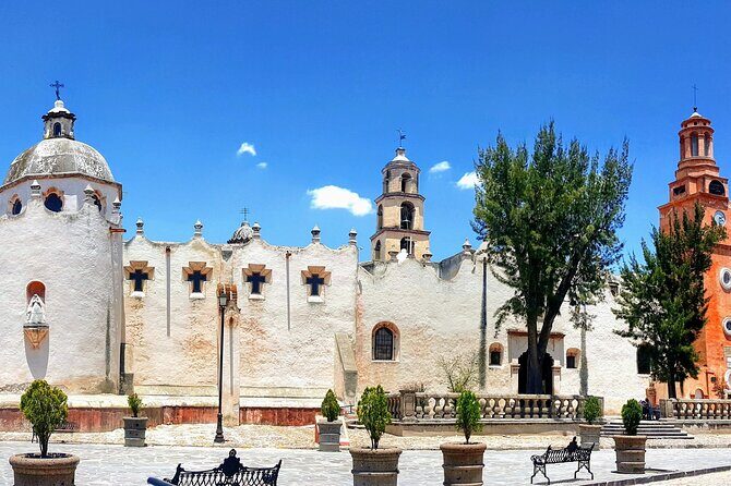 Trip from San Miguel to the Sacred Frescoes of Atotonilco - 1PM - Where to meet in San Miguel: Banco BBVA and pickup near San Francisco