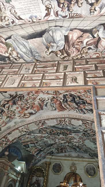Trip from San Miguel to the Sacred Frescoes of Atotonilco - Six Sections, One Flow: How the Nave Visit Stays Clear