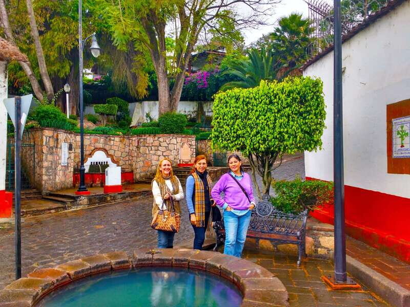 Valle de Bravo: Half-Day Guided City Tour by Van - Key things you’ll like