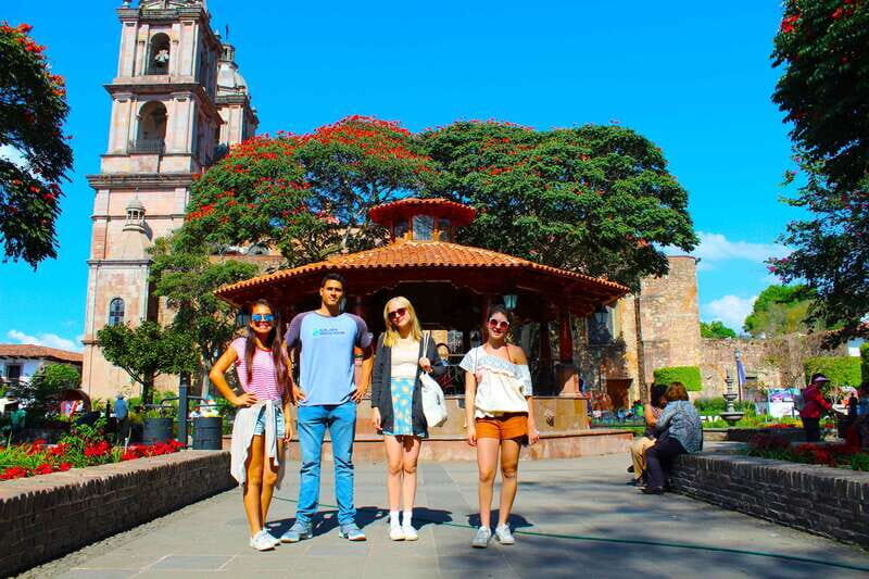 Valle de Bravo: Half-Day Guided City Tour by Van - Why this half-day Valle de Bravo plan actually works