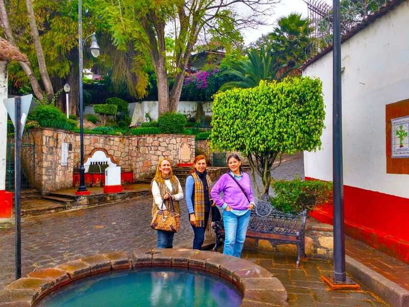Valle de Bravo: Half-Day Guided City Tour by Van - Weather, rain or shine, and how to plan around it