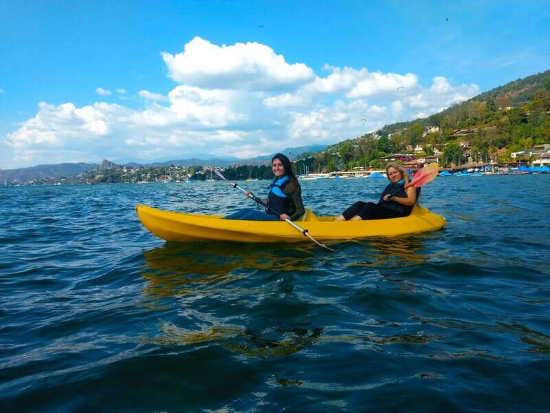 Valle de Bravo: Kayaking Tour - Valle de Bravo Lake: What Your Kayak Time Feels Like