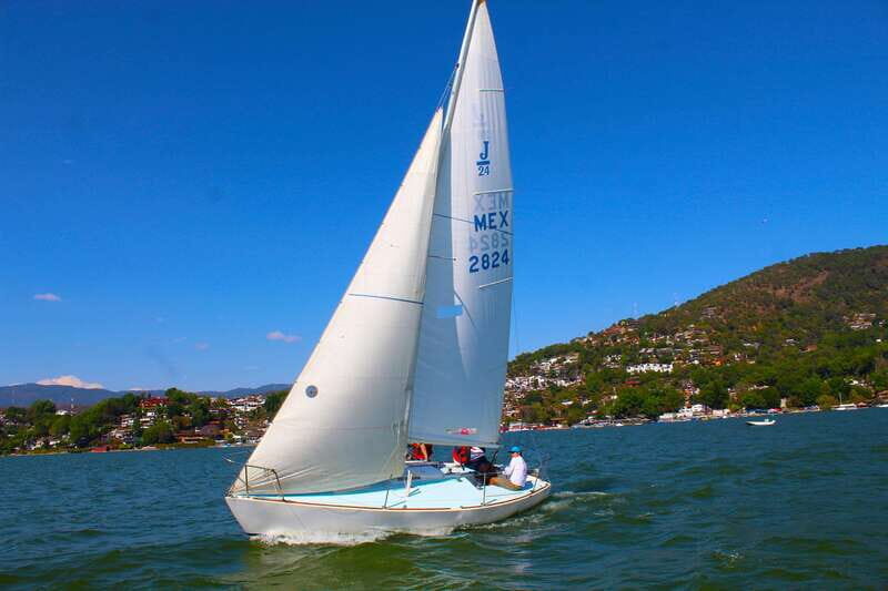 Valle de Bravo: Sailboat Tour Over the Lake. - Captain Briefing and Sailing Basics Before You Cast Off