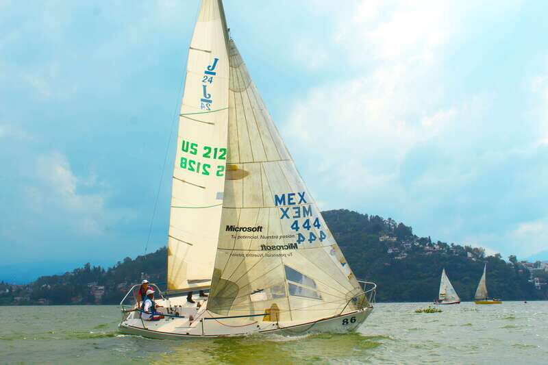 Valle de Bravo: Sailboat Tour Over the Lake. - Boarding From a Blacksmith Gate: Finding the Dock and Your Guide