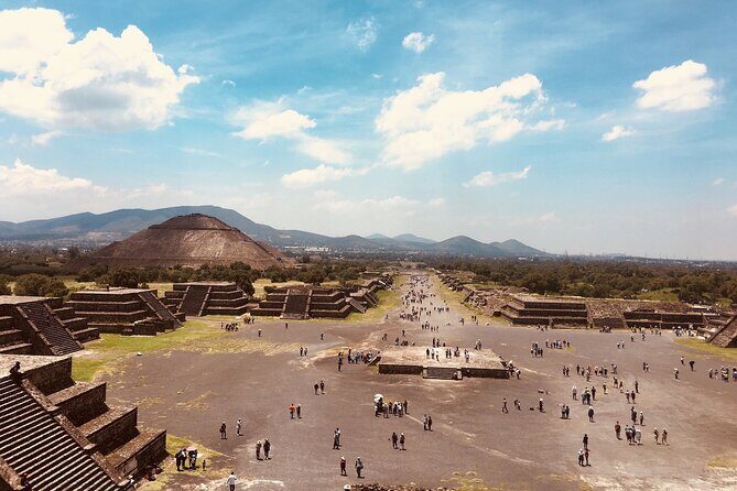 VIP Teotihuacan & Guadalupe Shrine Tour: A Journey Through Time - Lunch timing: use the 1.5-hour window wisely