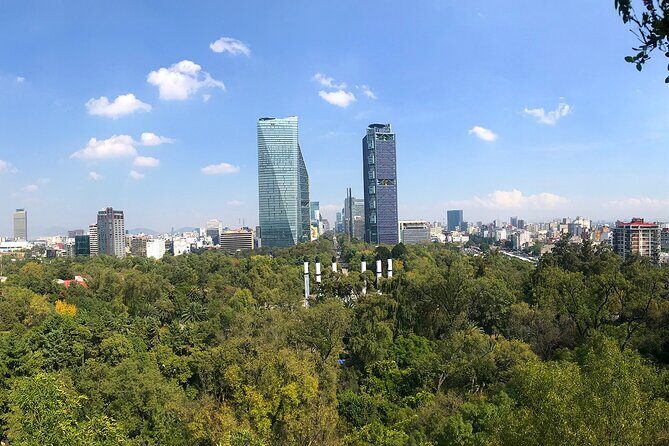 Visit the Imperial Castle in Chapultepec - Stop 1: Inside the Imperial Castle and its shifting power