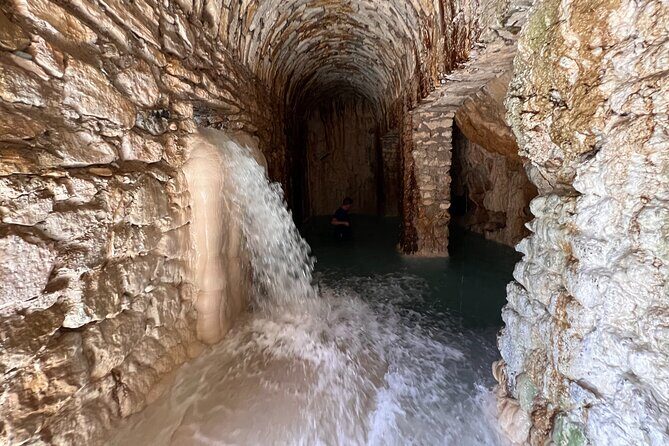 Visit Tolantongo hotsprings with 2025 Car Private Tour from CDMX - What to pack (and how to keep the day comfortable)