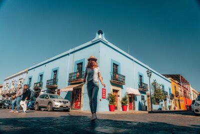 Walking tour with a local photographer in Oaxaca - Meeting Near Santo Domingo and Getting Up to Speed Fast